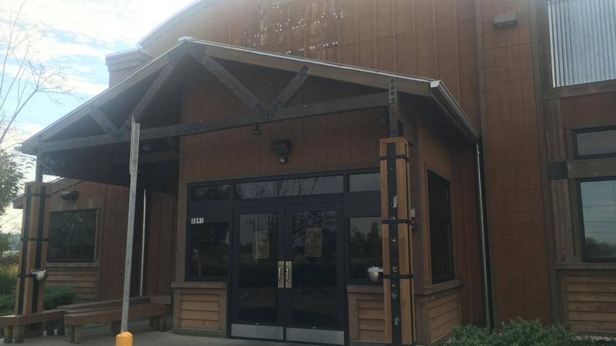 All exterior signage has been stripped off the Logan’s Roadhouse building in D’Iberville.