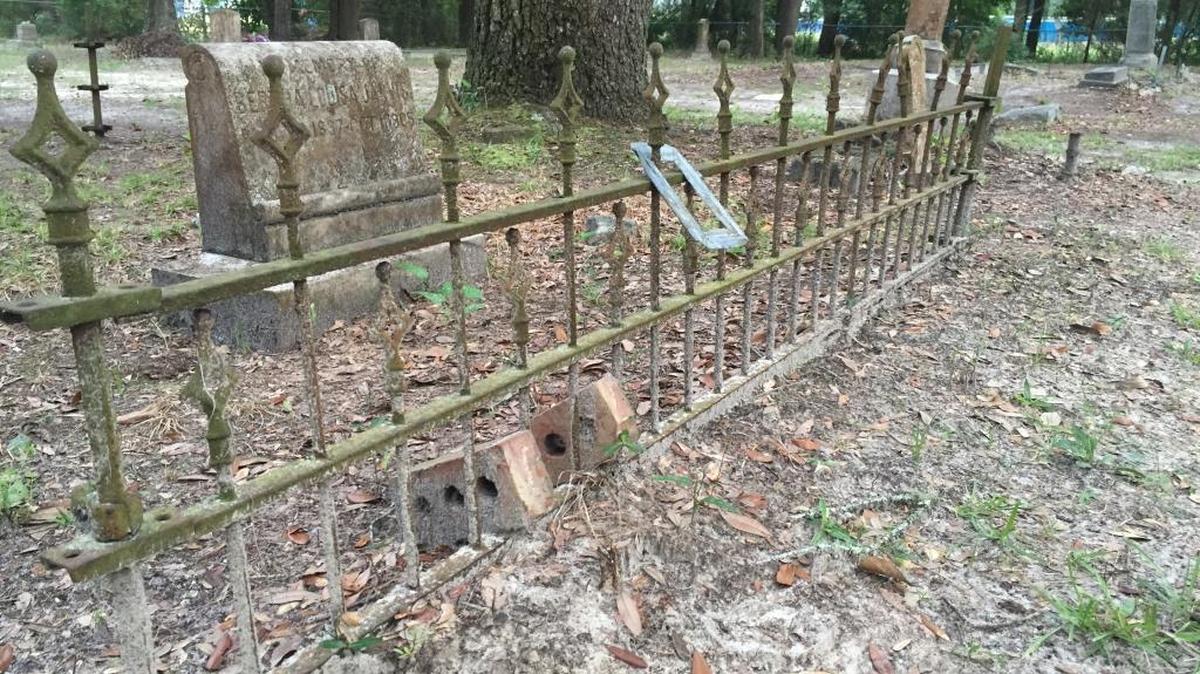 There are hundreds of graves in the Old Mississippi City Cemetery.