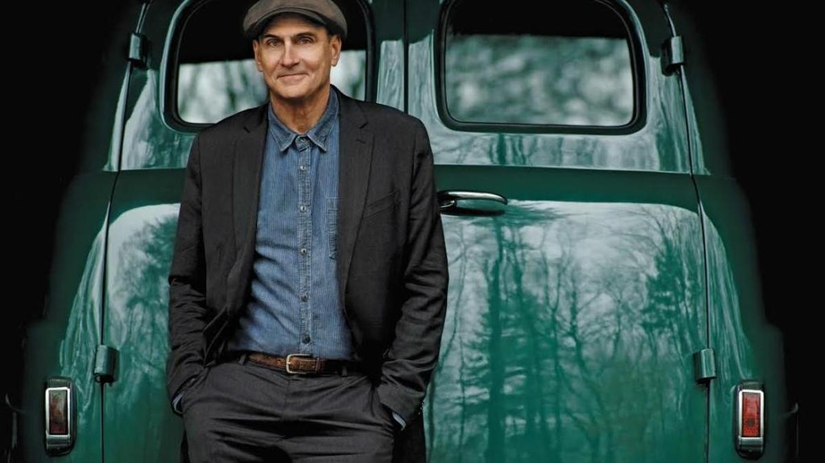 James Taylor and Bonnie Raitt will play the Smoothie King Center in New Orleans in August.