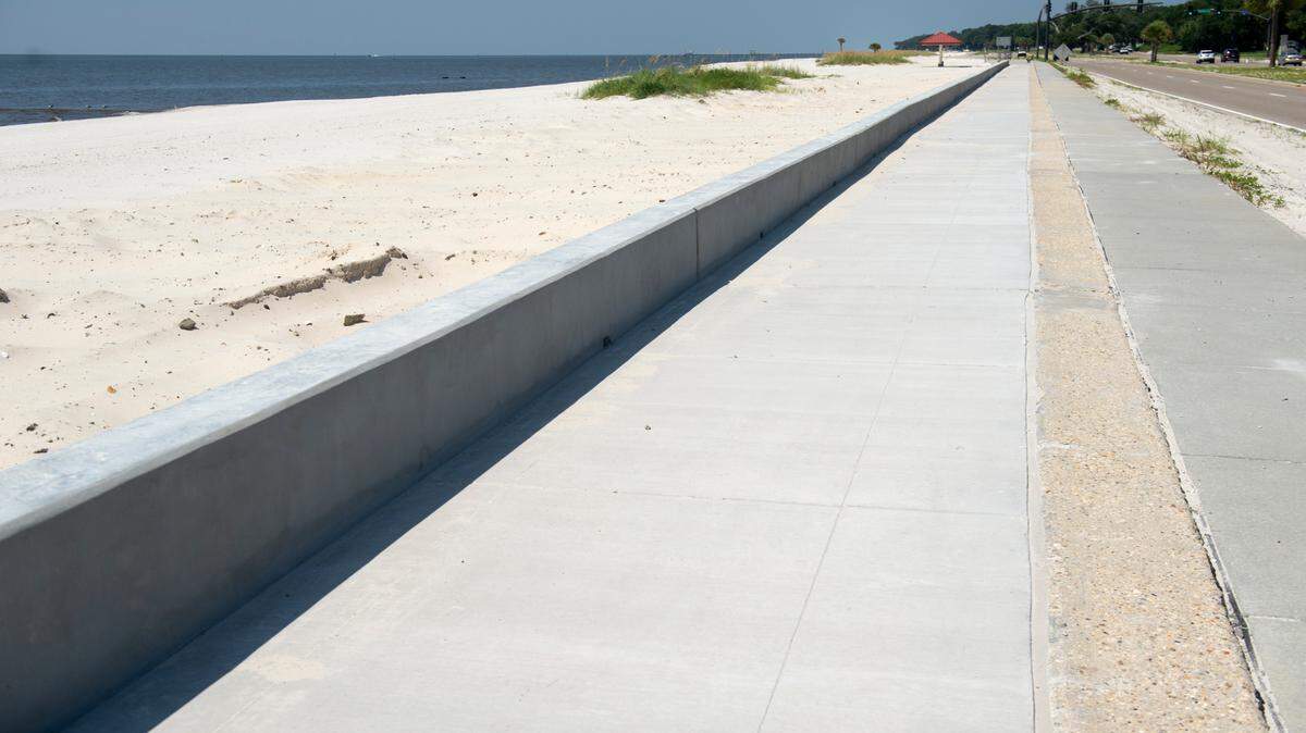 A section of already completed seawall and boardwalk on Highway 90 in Pass Christian on Wednesday, Aug. 21, 2024. The Pass Christian Board of Aldermen voted unanimously Tuesday night to stop construction of the seawall and boardwalk after citizens said it would ruin their view of the beach, limit beach access and complained that city leaders had not shared enough information with the public.