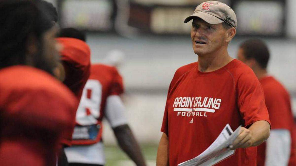 NEW ORLEANS ADVOCATE 
 Pearl River Community College has promoted defensive backs and special teams assistant David Saunders to head coach.