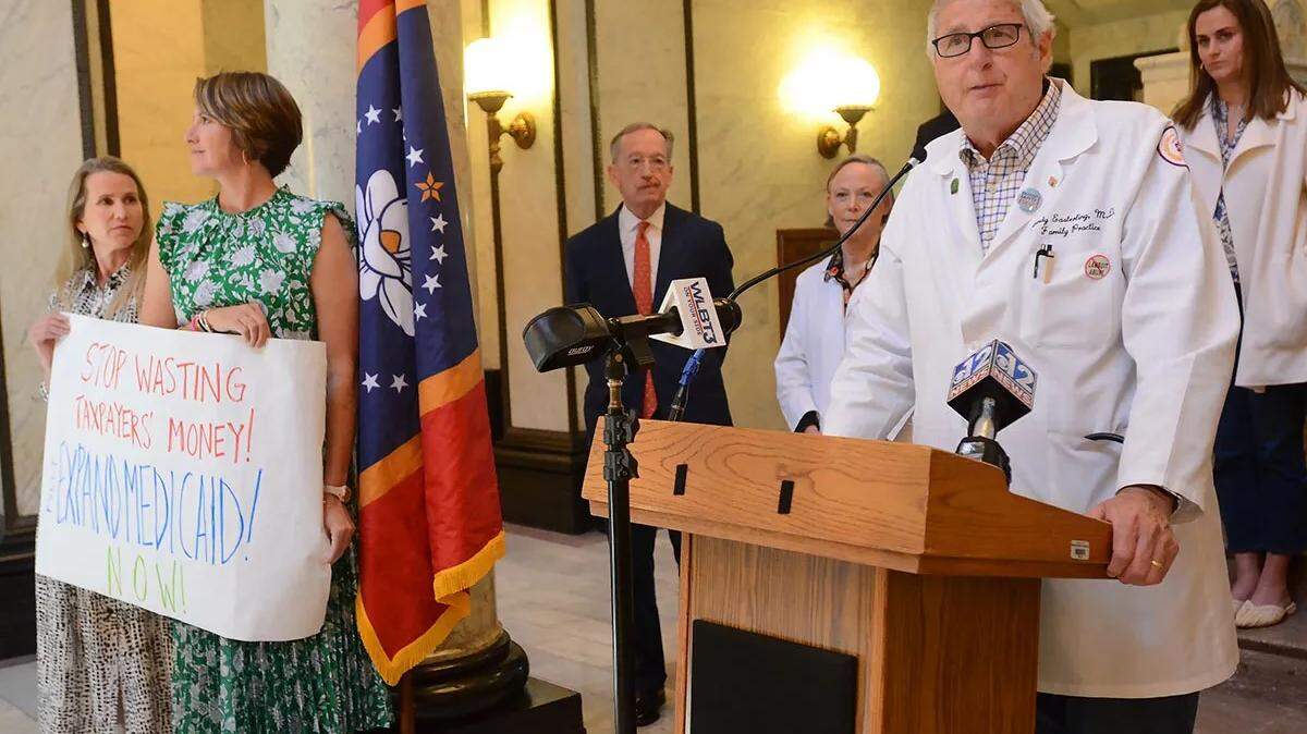 Randy Easterling, M.D., joined business leaders from across the state, urging Medicaid expansion during a press conference at the state Capitol last week.