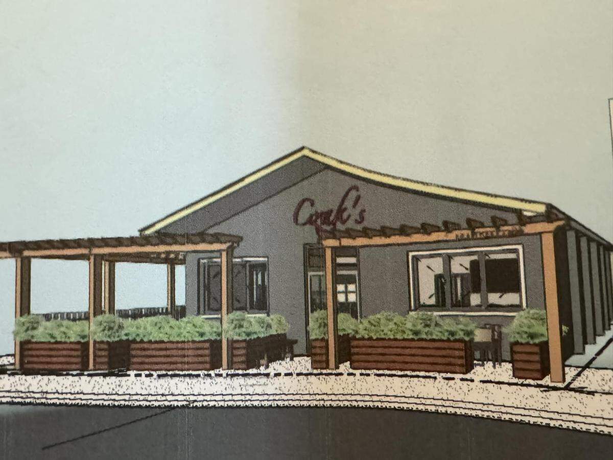 Czak’s Coastal Cuisine will open in South Mississippi with fresh seafood and other Coast favorites and indoor and outdoor seating in the downtown.