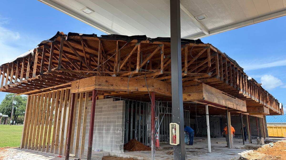 Known for its fried chicken and egg rolls, the Dodge’s in Gautier is one of Mississippi’s busiest locations.