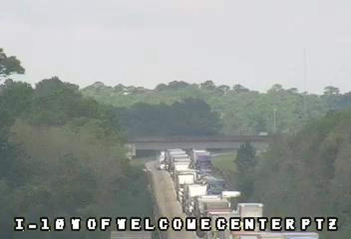 A crash on I-10 in Alabama caused delays for South Mississippi drivers.