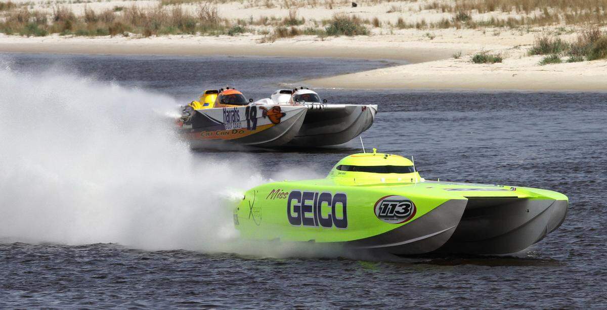 Miss Geico leads Cat Can Do at the start of the Smokin' The Sound “Run What You Brung” race in Biloxi in 2014. That was the last year for the race. A new type of race is proosed in Biloxi in 2026.