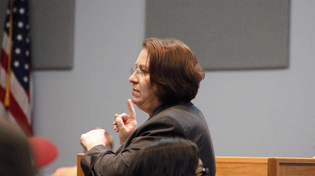 Office of the State Auditor Performance Audit Director Sam Atkinson delivers a financial compliance review to the Bay St. Louis City Council on Thursday.