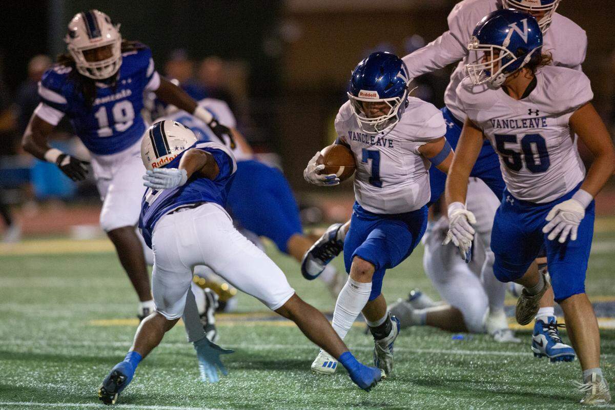 Vancleave’s Kyle Capers runs the ball down the field during a game between Stone County and Vancleave at MGCCC in Perkinston on Friday, Oct. 18, 2024.