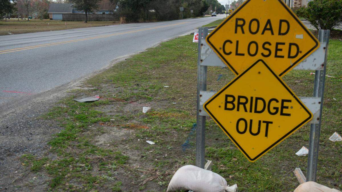 A North Myrtle Beach area highway will have overnight closures as the state repairs a bridge.