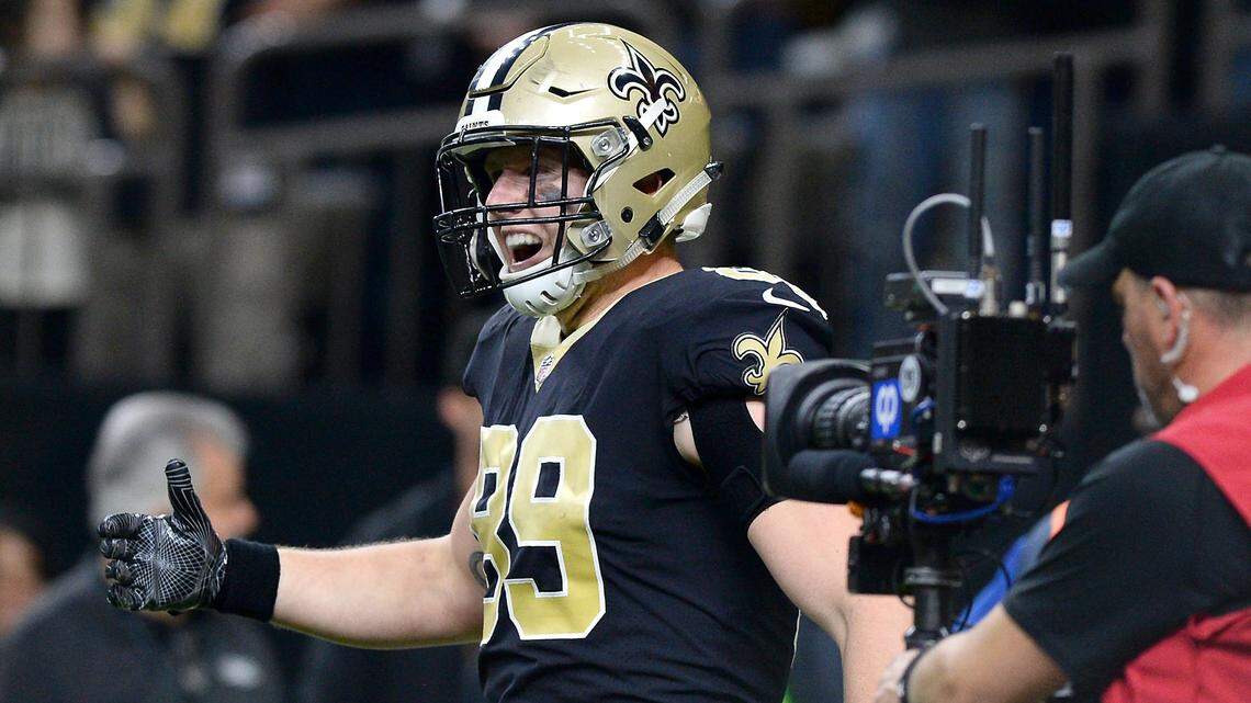 New Orleans Saints, NFL fans can read between the signs