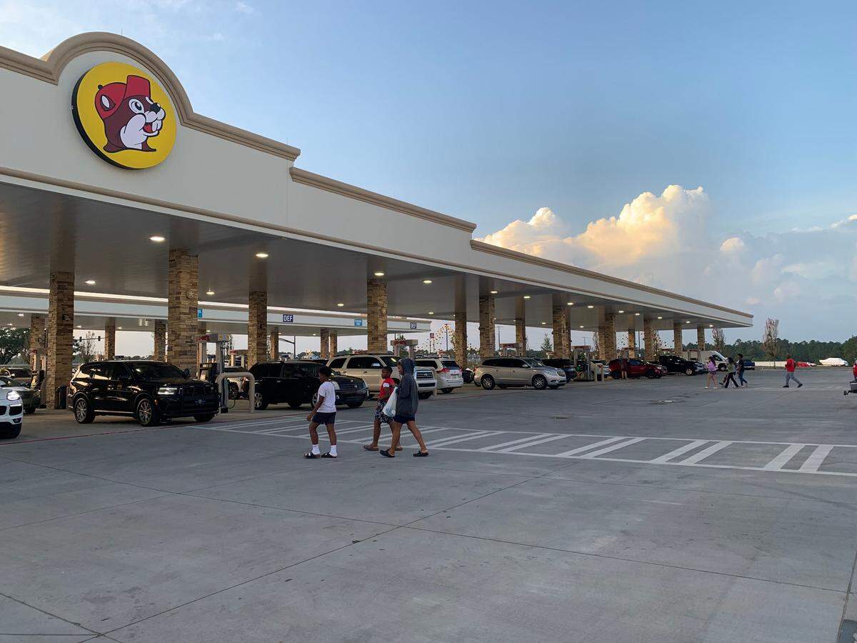 It didn’t take long for the pumps to fill up Monday morning at the Harrison County Buc-ee’s