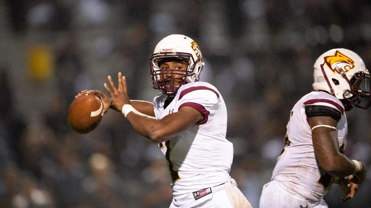 Pearl River quarterback Tavis Williams looks downfield to pass during Thursday’s 28-18 loss at Hinds.