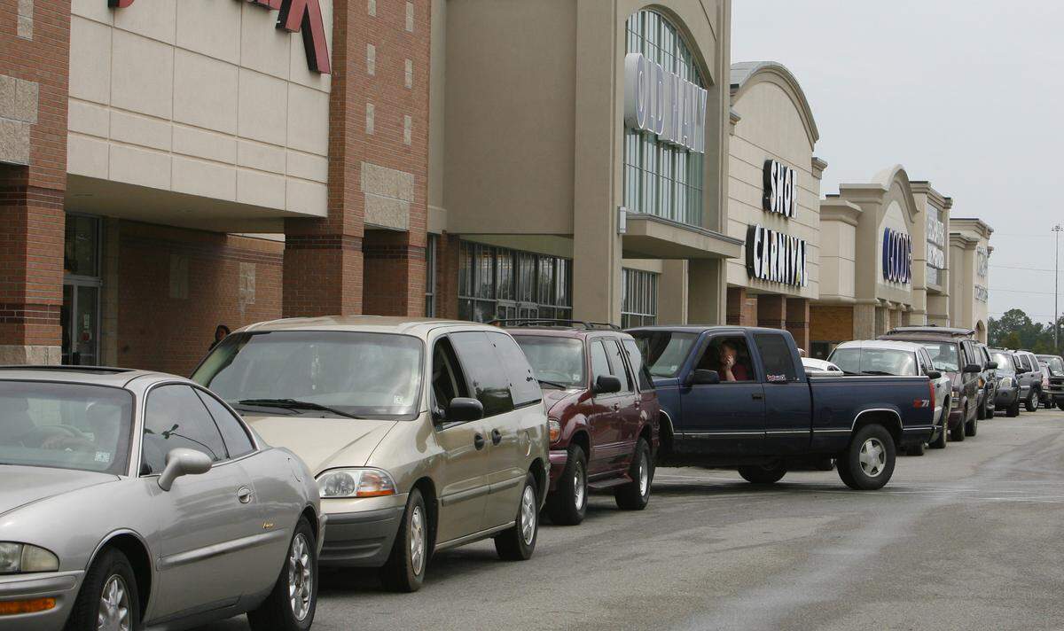 Crossroads Shopping Center in Gulfport in 2008