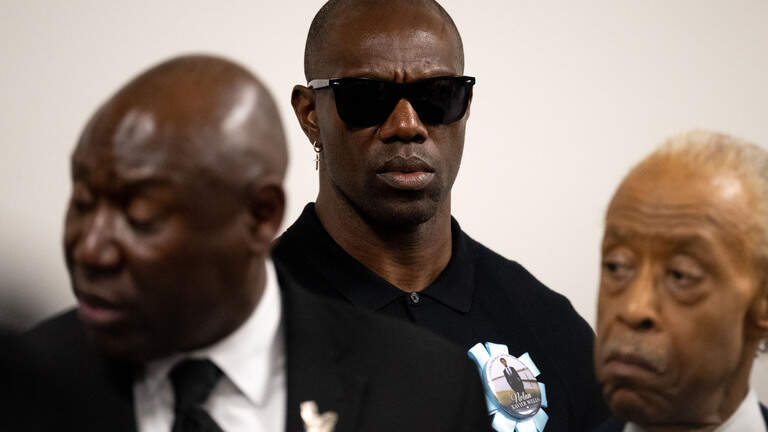 NFL legend Terrell Owens sued for defamation by three friends of Nolan Wells