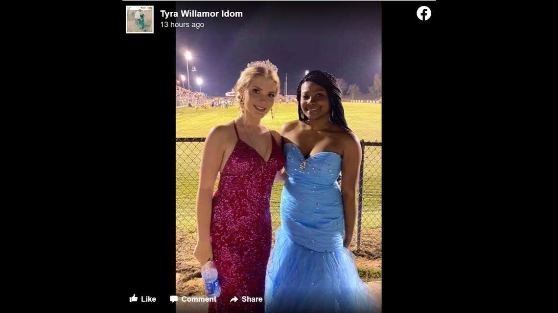 After winning homecoming queen, Forrest County Agricultural High School senior Nyla Covington (right) gave away her crown to friend and classmate Brittany Walters.