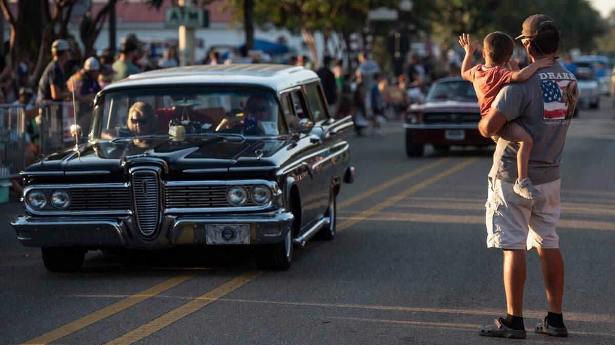 ‘Nice Ride.’ See photos as 600 Cruisin’ The Coast vehicles parade through MS Coast city