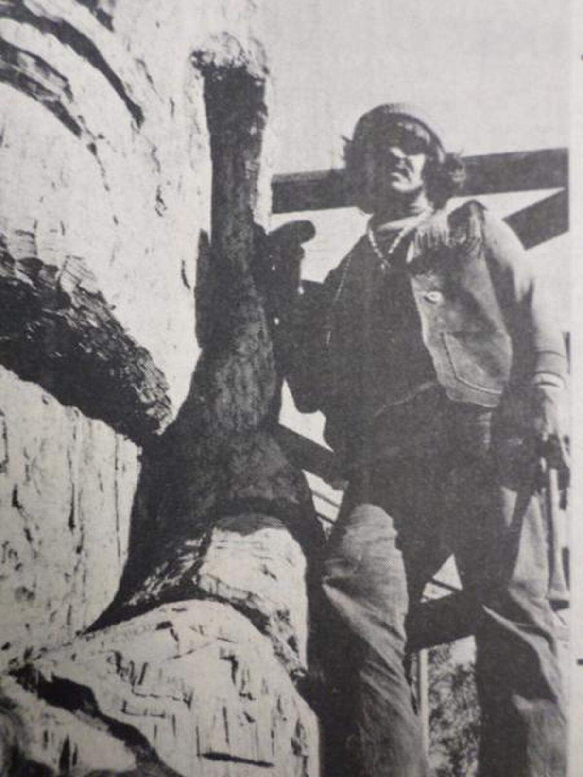 Peter Toth created the Trail of Whispering Giants, a collection of over 70 statues scattered throughout the U.S. and Canada, to honor the history of North America’s Native Americans.