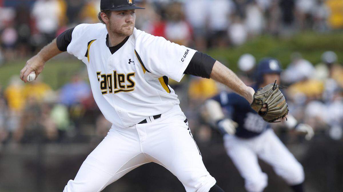 TIM ISBELL/SUN HERALDNick Johnson of Southern Miss delivers a pitch against Rice, Saturday, Apr. 23, 2016. 
