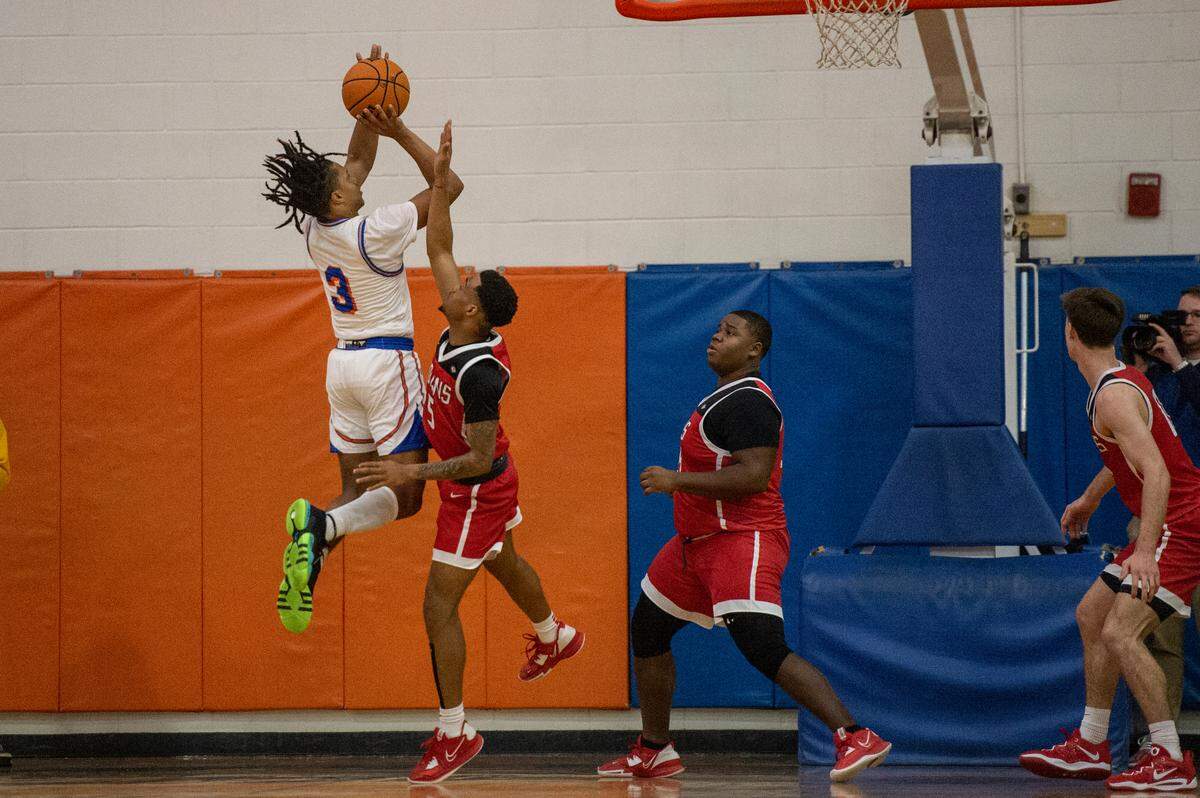 Gulfport’s Amir Abdul-Rauf shoots the ball during a game against Biloxi at Gulfport High School in Gulfport on Friday, Jan. 13, 2023.