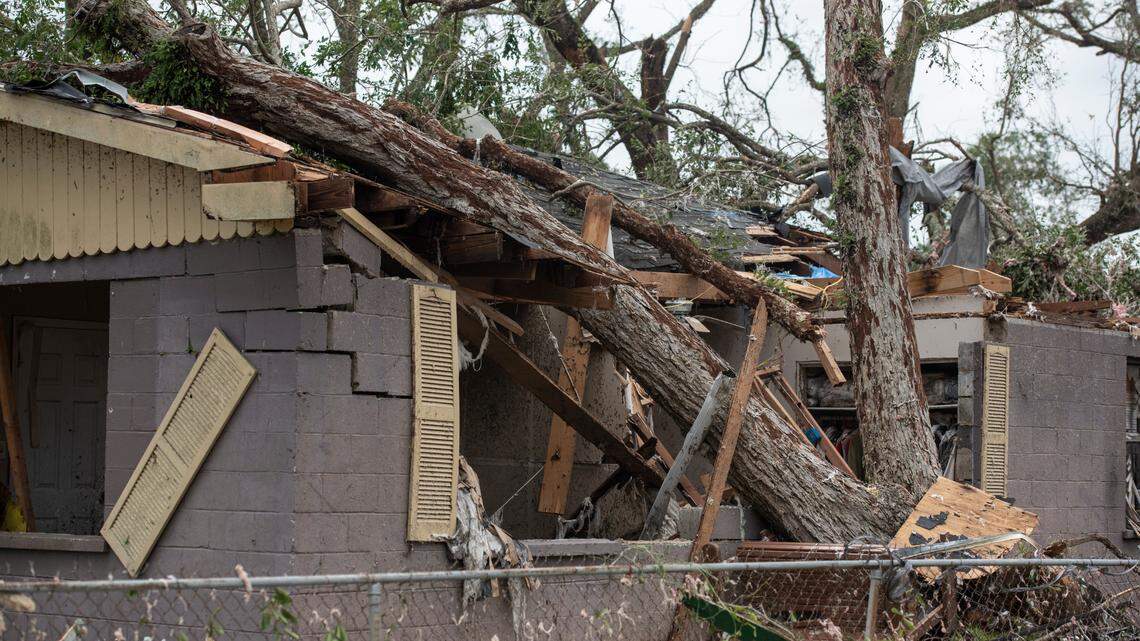 80-mph gusts, hail, tornadoes a possibility across South MS this weekend, forecasters say