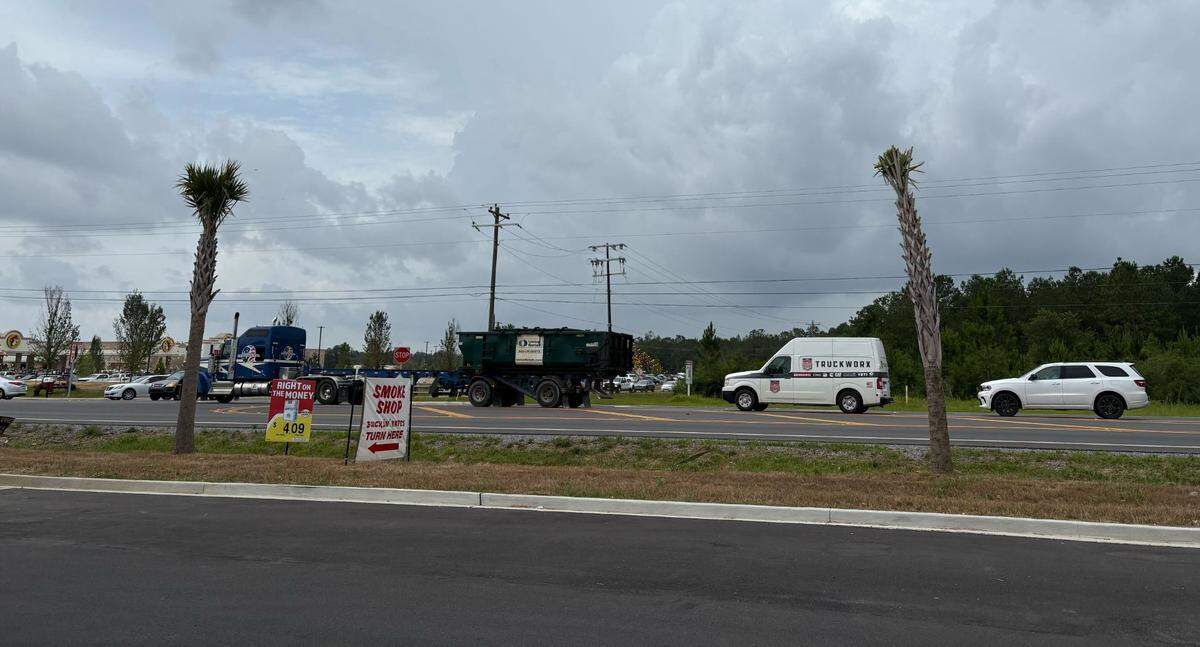 As ribbon-cutting time nears at the South MS Buc-ee’s, traffic is beginning to pick up.