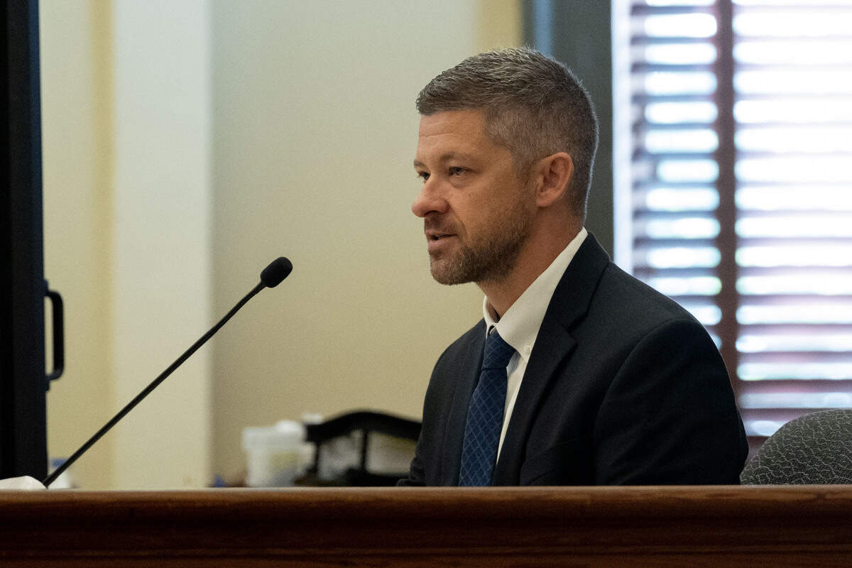 FBI Special Agent Drew Robinson takes the stand Thursday during the trial for Philip and Alan Moran at Hancock County Circuit Court.