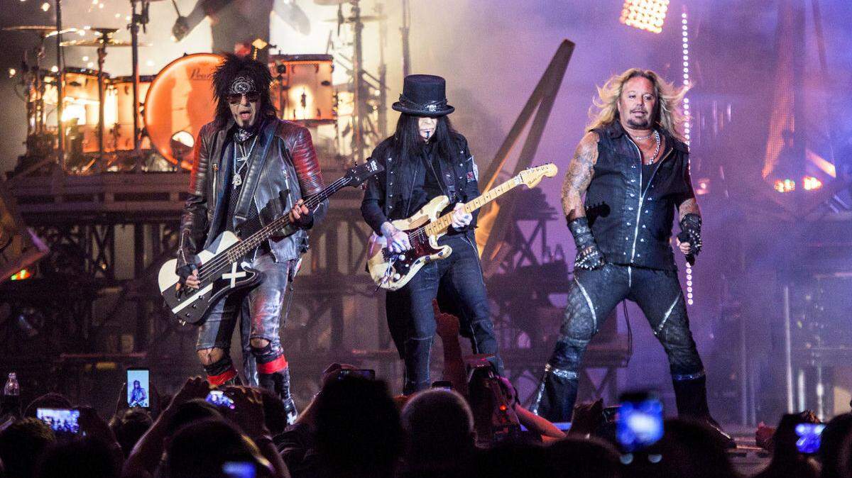 Motley Crue performs at the Smoothie King Center in New Orleans on Sept. 4, 2015.