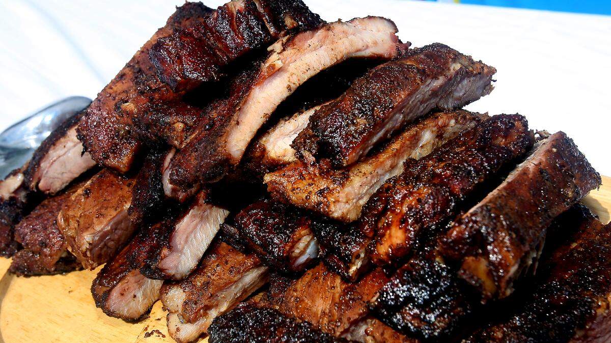 AMANDA McCOY/SUN HERALD 
 
 A pile of ribs just waiting to be grabbed up stand ready at the Third Annual BBQ Throwdown at Bobby Eleuterius Parks and Recreation Center in D'Iberville on Saturday, March 7 2009.