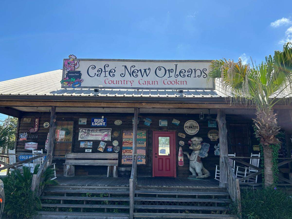 Cafe New Orleans in D’Iberville, Mississippi on Lame Bridge Road.