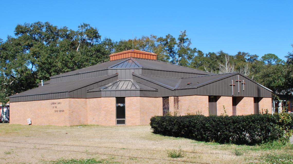Lutheran Church of the Good Shepherd Easter sunrise service on the beach 