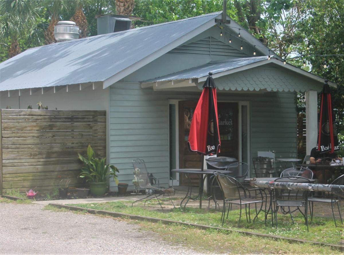Lil Market in Ocean Springs