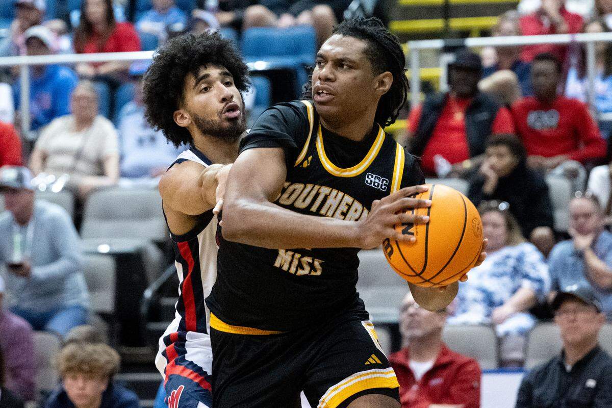 Southern Mississippi forward Tylik Weeks (4) looks to pass the ball.