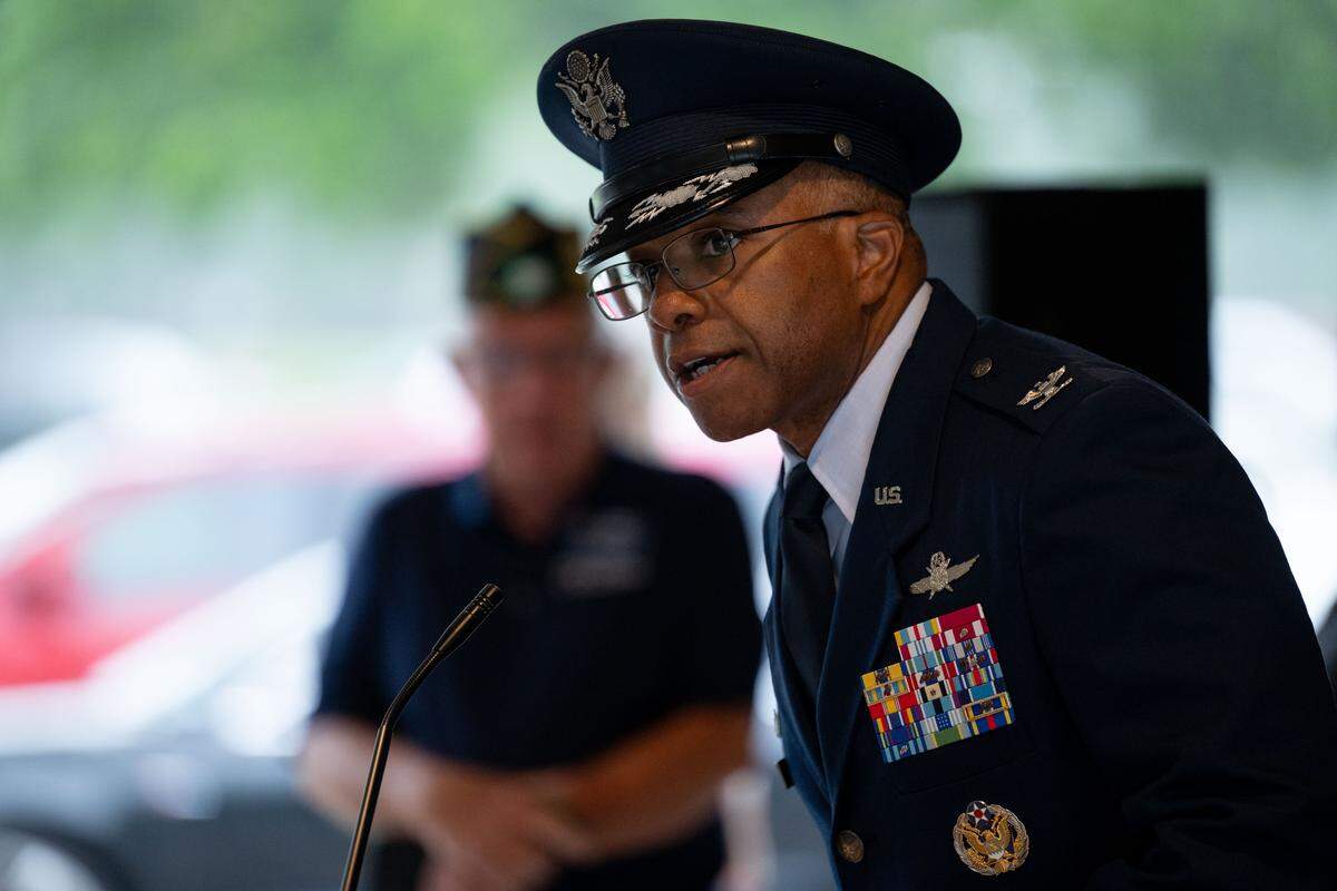 Col. Christopher J. Robinson speaks to event attendees during a ceremony at Biloxi National Cemetery on Monday, May 25, 2026.