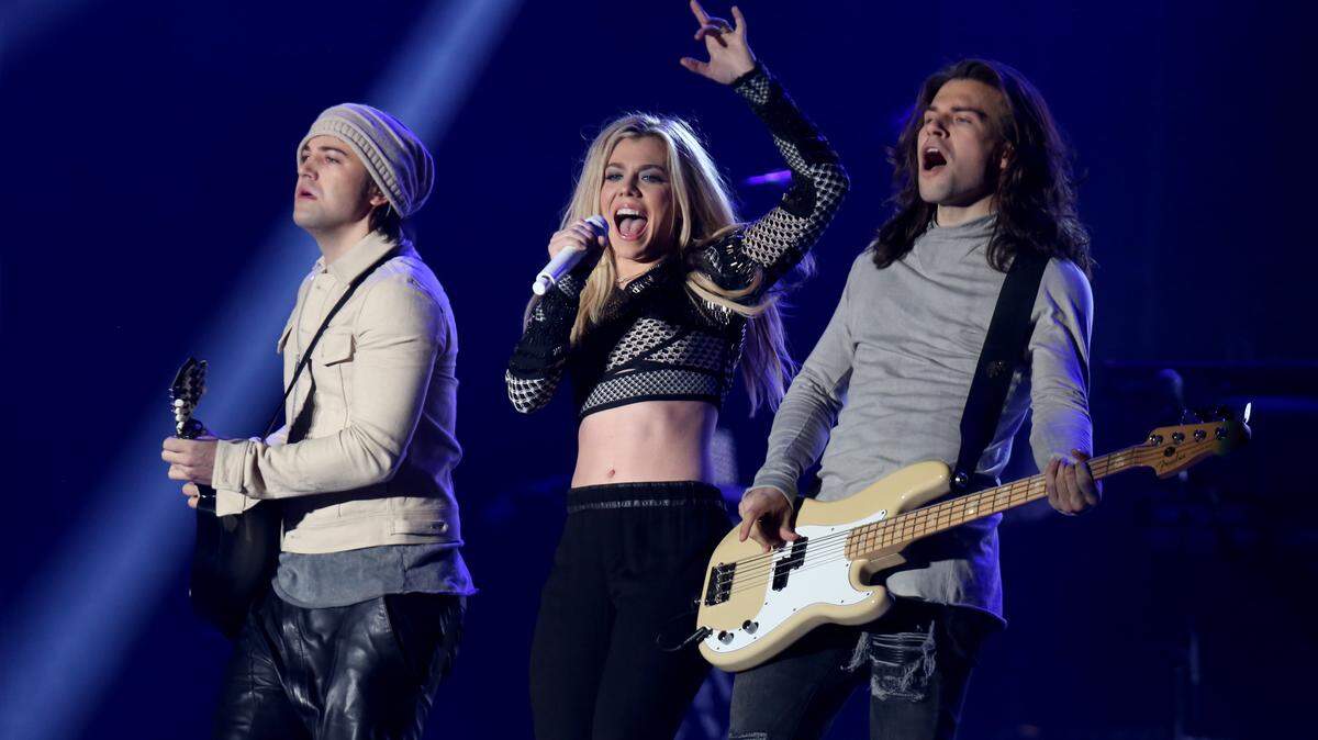 GREGORY PAYAN/ASSOCIATED PRESSThe Band Perry performs during a concert at Super Bowl City on February 4 in San Francisco.