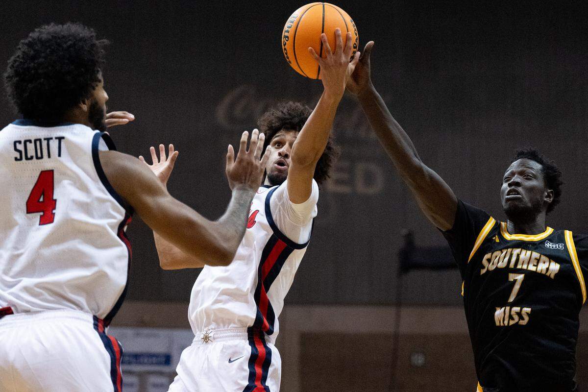 Mississippi guard Patton Pinkins (23) recovers a rebound.