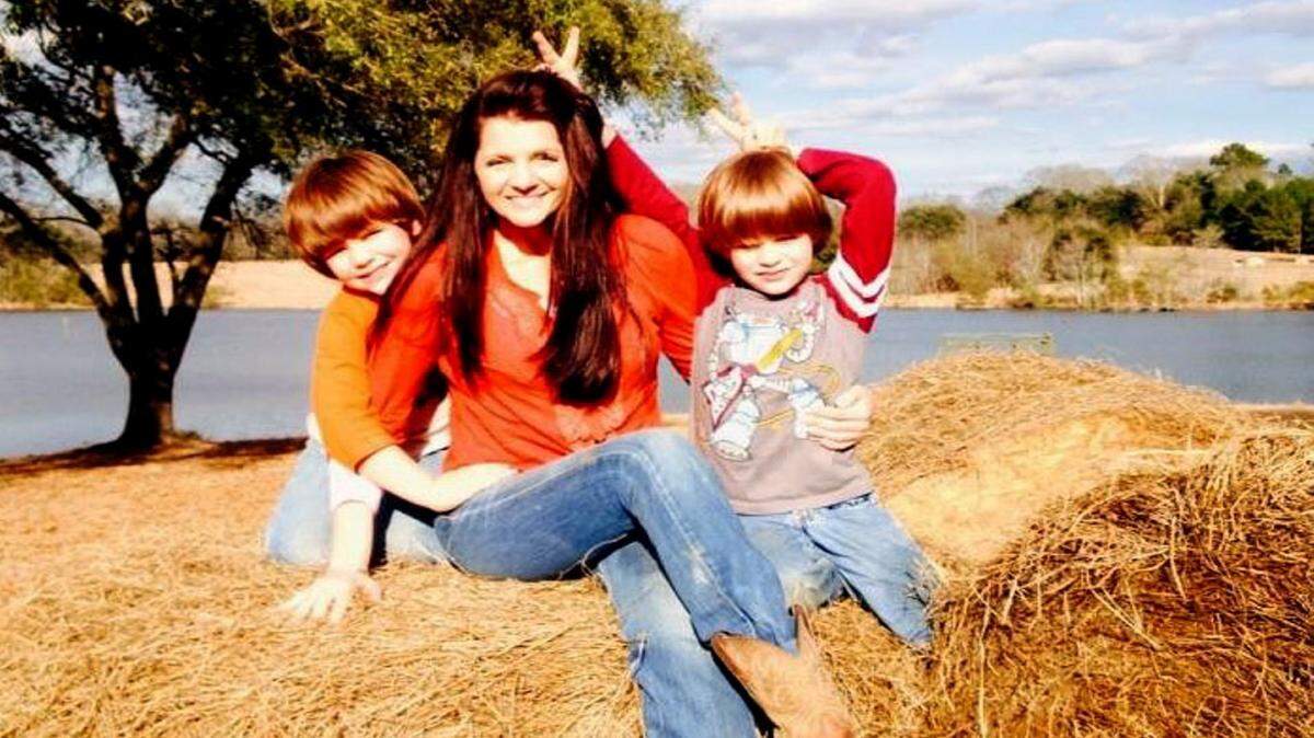 Nicole Gilbert with her nephews, Cole, left, and Cade Farris.