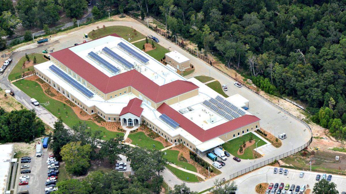 ROY ANDERSON CORP 
 The Laundry-Dietitics Facility in Biloxi won a National Excellence in Construction Pyramid Award from Associated Builders and Contractors for Roy Anderson Corp of Gulfport.