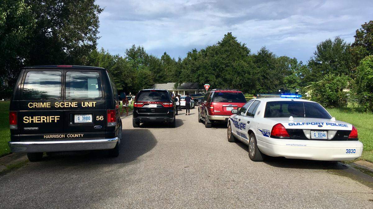 Law enforcement vehicles on Birch Drive in Gulfport after an officer-involved shooting on Tuesday, Sept. 4, 2018.