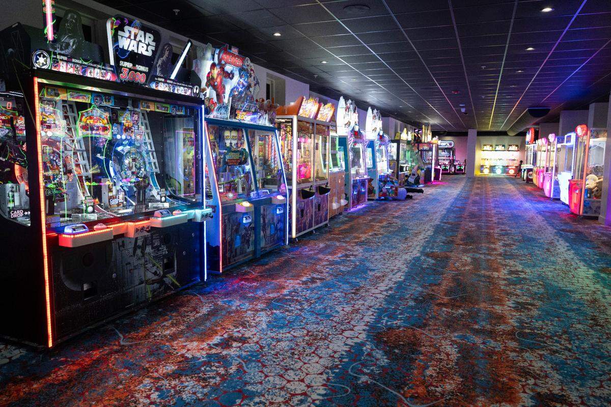 Arcade games at Hippie Fish at Centennial Plaza in Gulfport on Thursday, June 26, 2025.