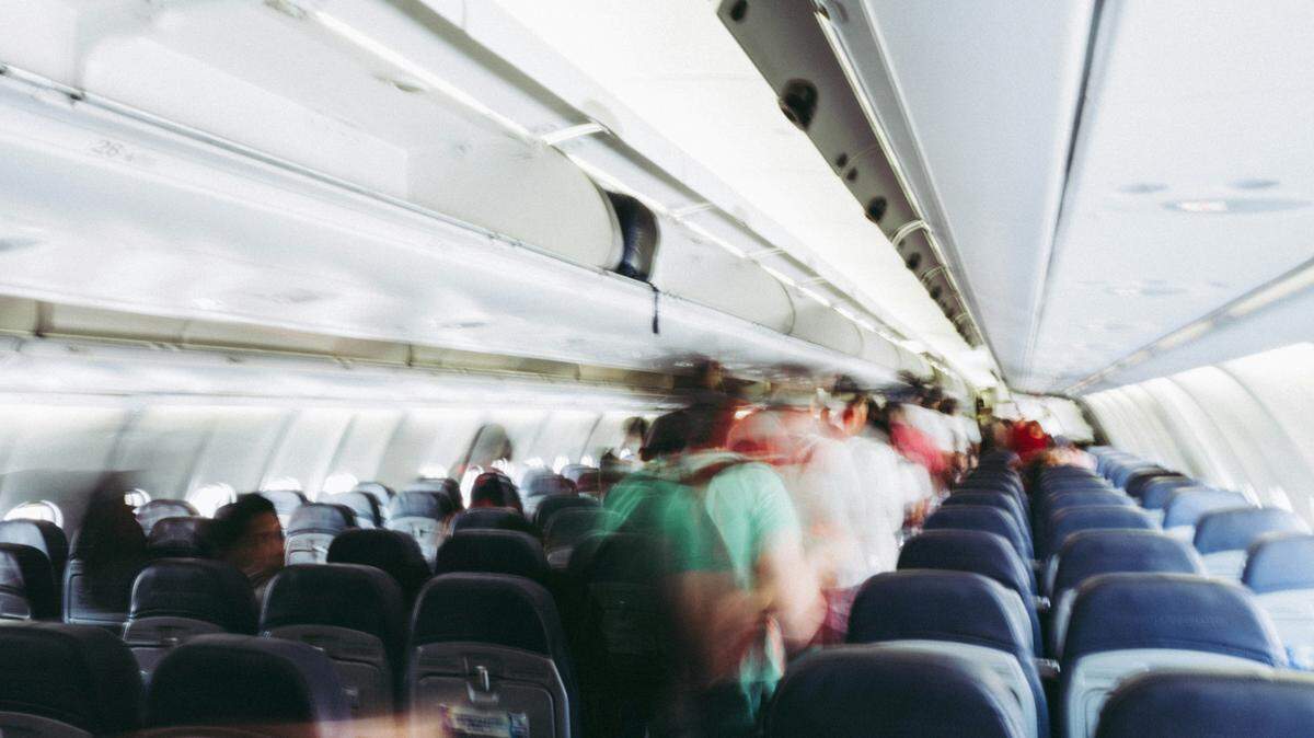TSA officials may investigate large amounts of cash being carried on domestic flights, according to legal experts.