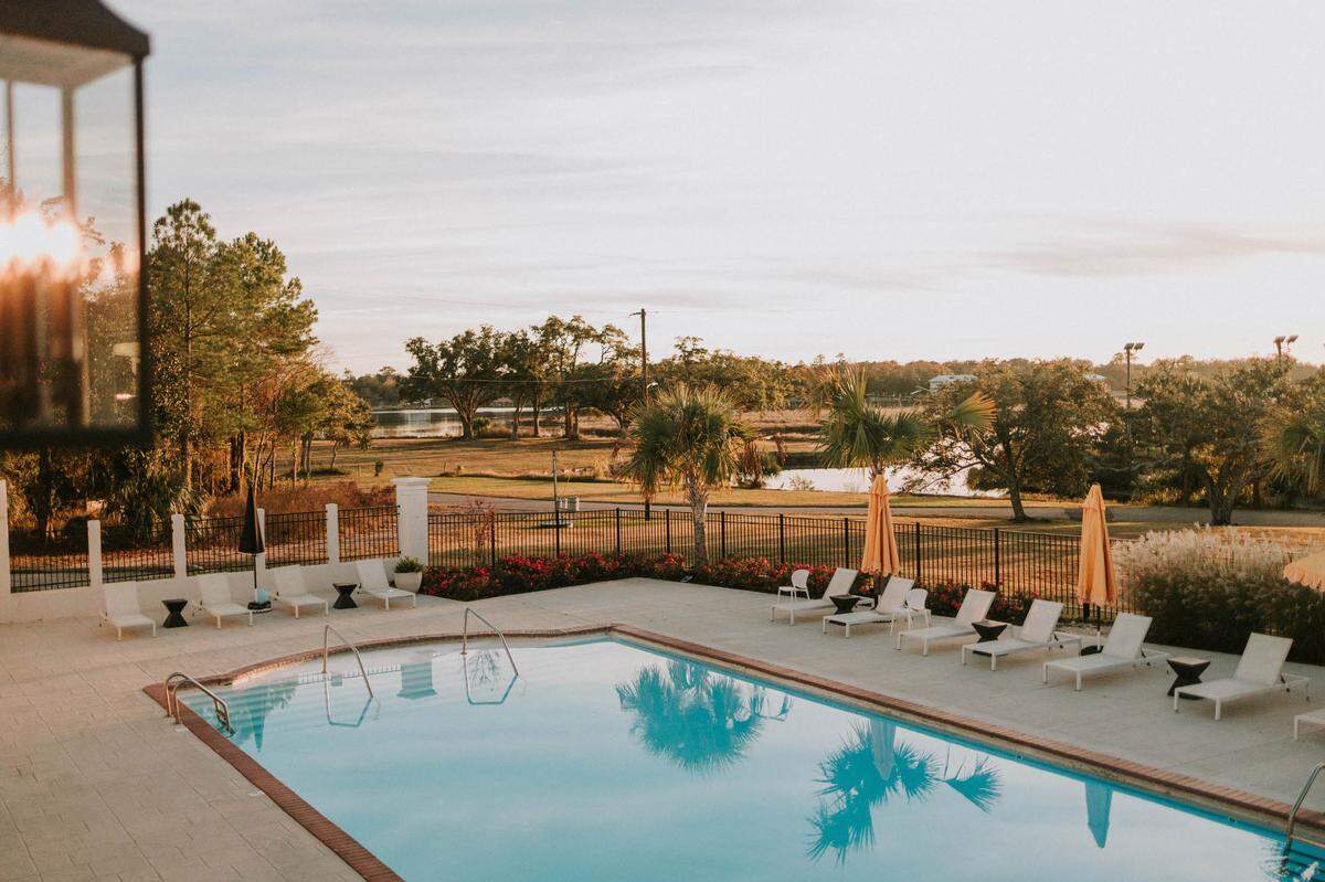 The pool deck at the newly renovated Gulf Hills Hotel and Resort in Ocean Springs will host the pop-up of a new restaurant coming to The Traveler at the Walter Anderson Museum of Art. According to the hotel’s current owners, the pool is the oldest in Mississippi and Elvis Presley swam there.