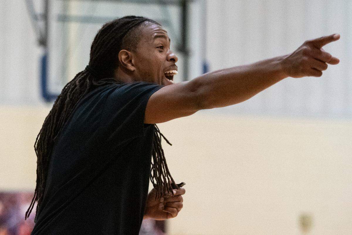 Coach Jerry Thompson evaluates athletes during tryout for the South Coast Sea Turtles ABA basketball team at Gaston Point Community Center in Gulfport on Thursday, Aug. 17, 2023.