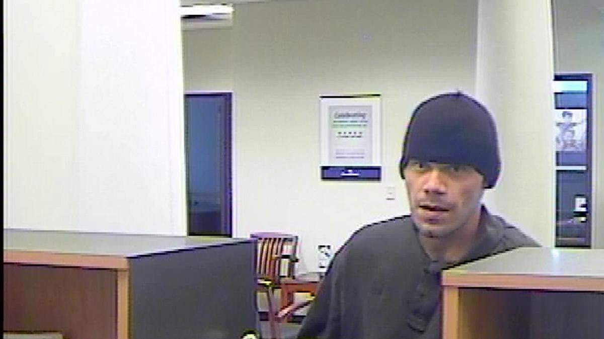 COURTESY GULFPORT POLICE DEPARTMENT 
 Police are searching for this man accused of demanding money from a teller at Hancock Bank on South Swan Road on Friday, Jan. 29, 2016.