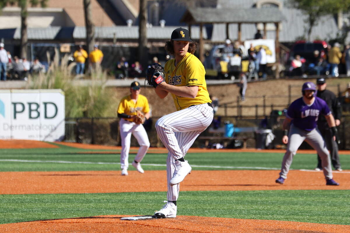 Southern Miss starting pitcher Hunter Riggins throws in his first career start for the Golden Eagles.