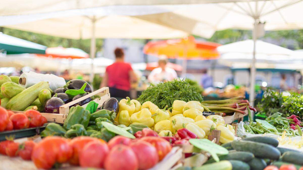 As farmers markets spring back open, be sure to take advantage of the fresh vegetables, fruits, breads, herbs or other specialties.
