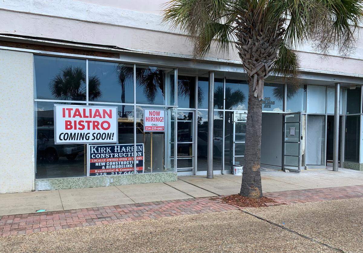 Crews are preparing a building in downtown Pascagoula for Italian Bistro.