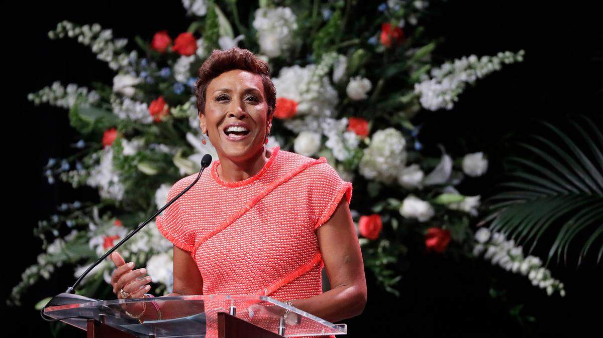 Television host Robin Roberts serves as the master of ceremonies during a ceremony to celebrate the life of former Tennessee women’s basketball coach Pat Summitt, Thursday, July 14, 2016, in Knoxville, Tenn. Summitt died June 28 at the age of 64.