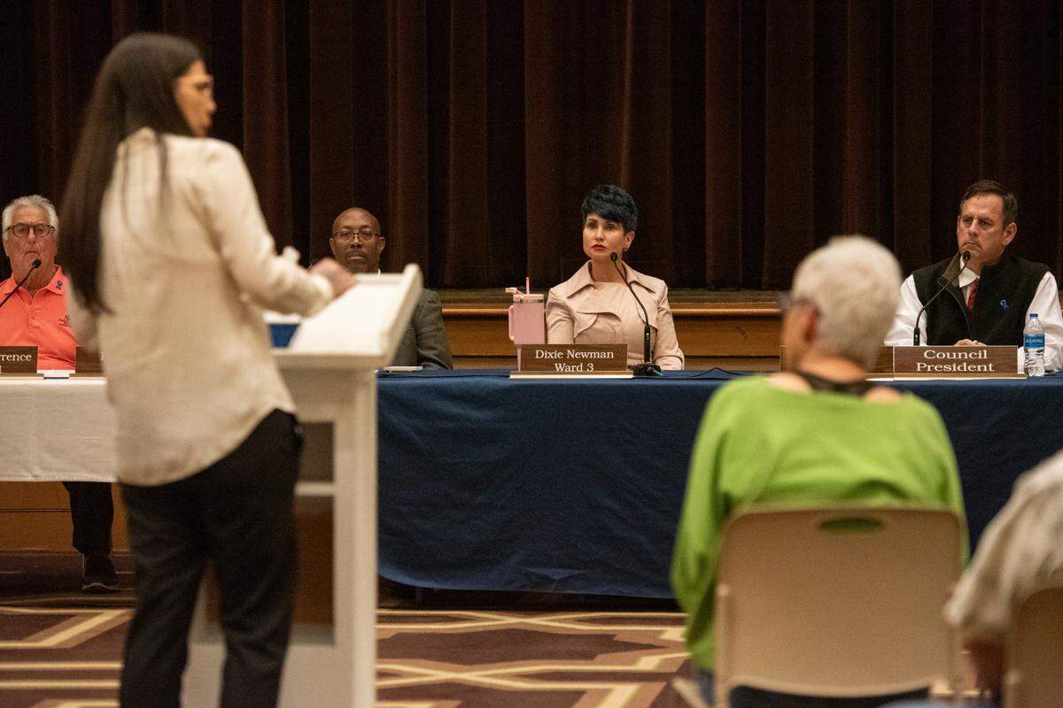 Farren Santibez, a candidate for Biloxi mayor, speaks on Tuesday, April 15, 2025, during a town hall meeting the Biloxi City Council held on citywide homelessness.