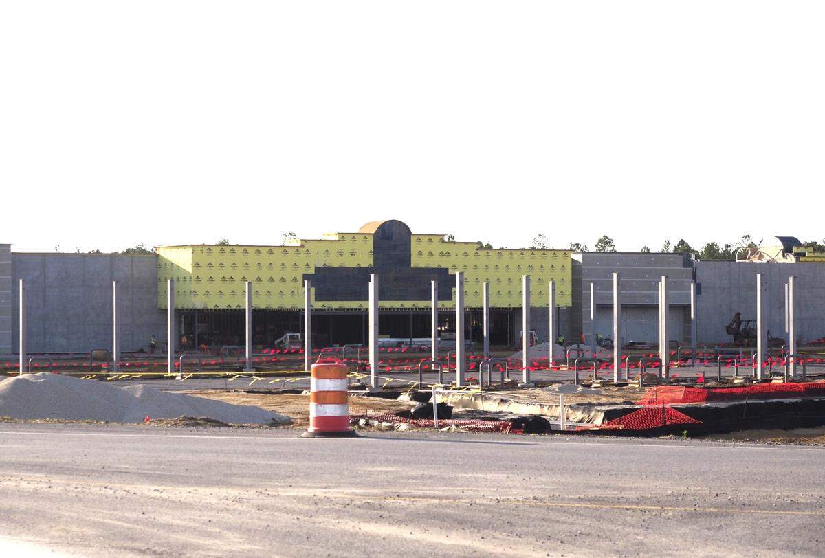 Just over a year after groundbreaking for the Buc-ee’s travel center in South Mississippi, the exterior has the look of the company’s trademark building and crews are working 7 days a week to complete construction.