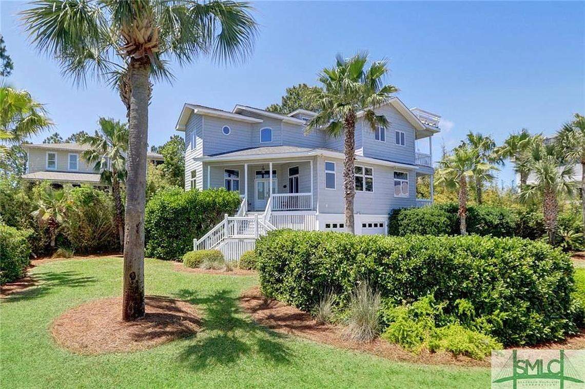 Actress Sandra Bullock’s seven bedroom, five bathroom beach house in Tybee Island, Georgia has sold for $4.1 million. Bullock first purchased the property in 2001.
